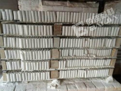 坩堝產(chǎn)品進窯